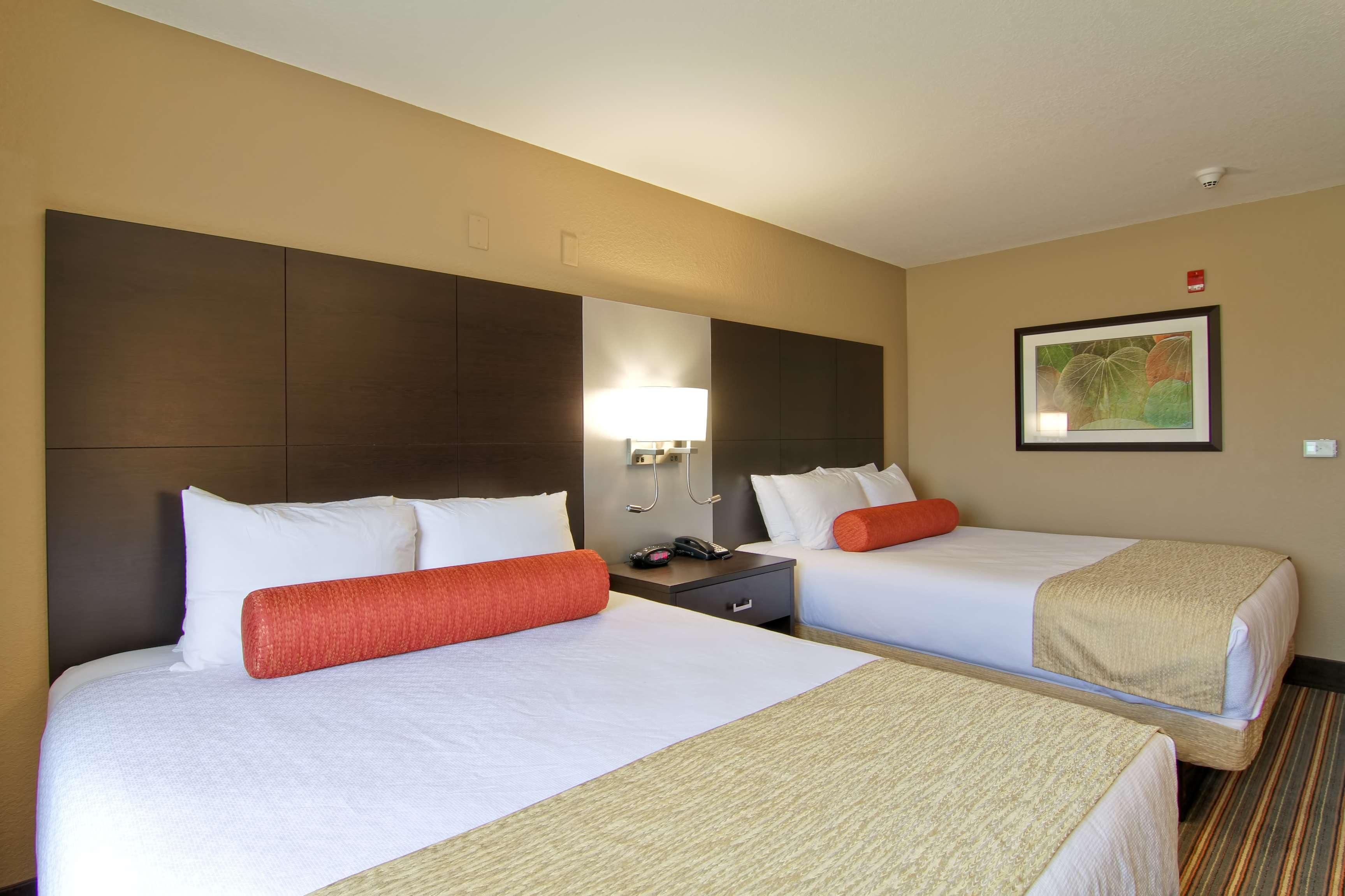 Best Western Plus Woodstock Inn & Suites Εξωτερικό φωτογραφία
