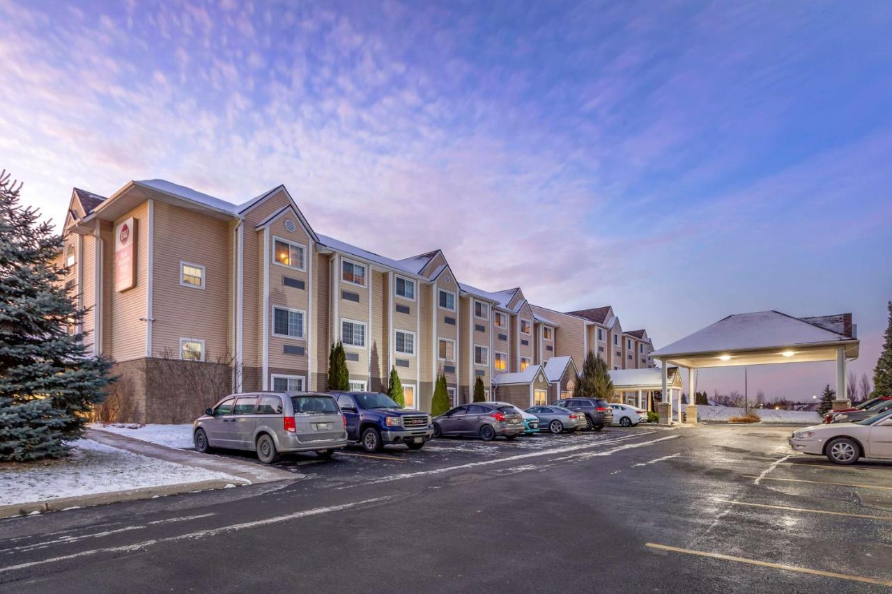 Best Western Plus Woodstock Inn & Suites Εξωτερικό φωτογραφία