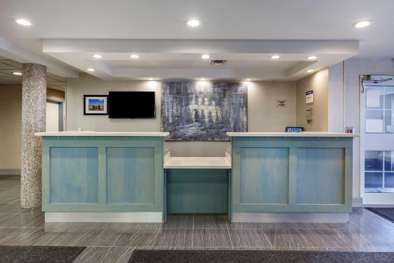 Best Western Plus Woodstock Inn & Suites Εξωτερικό φωτογραφία