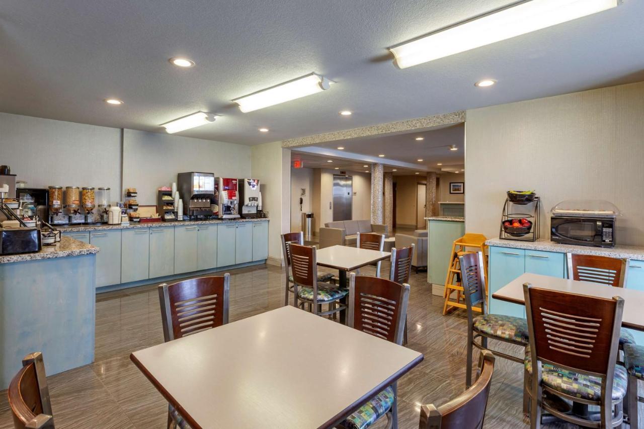 Best Western Plus Woodstock Inn & Suites Εξωτερικό φωτογραφία