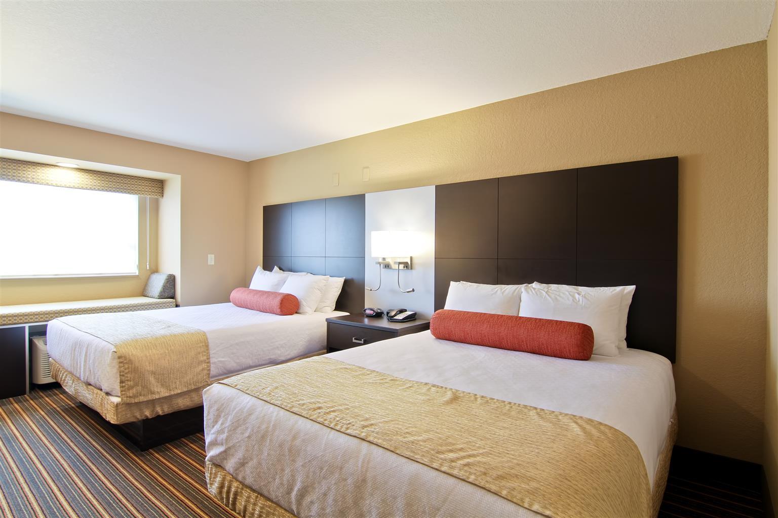 Best Western Plus Woodstock Inn & Suites Εξωτερικό φωτογραφία